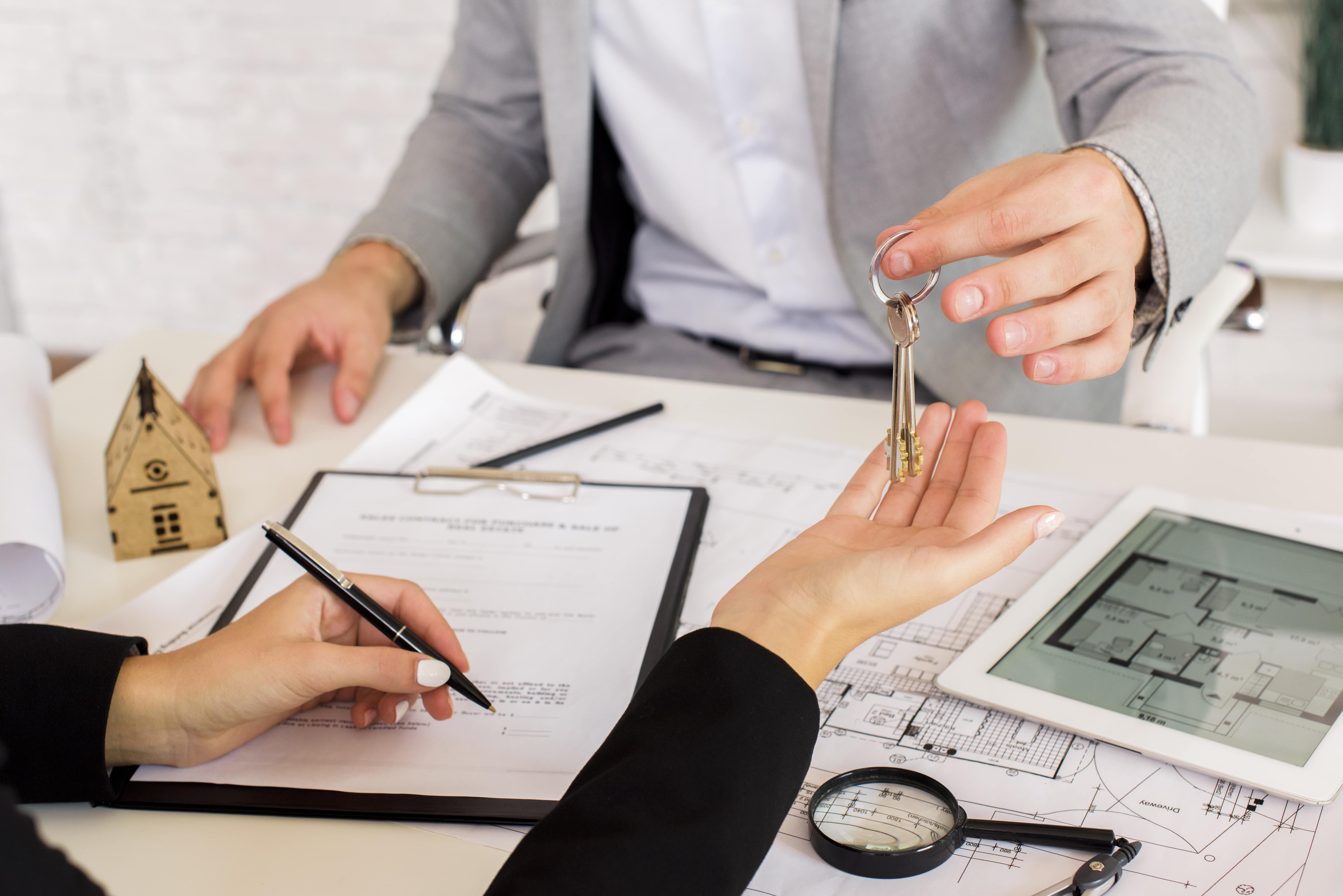 Understanding the Benefits of Partnering with  99patta.com  for Property Transactions